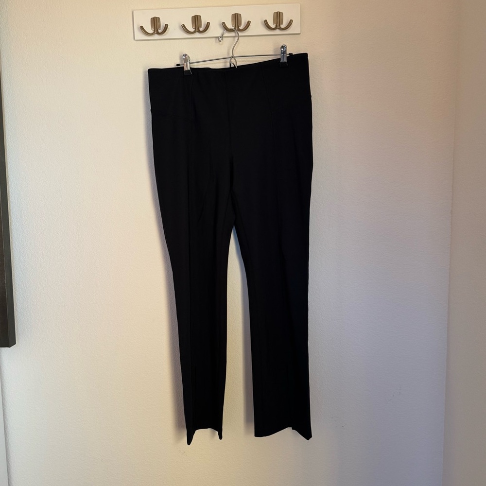 Zella Black Straight-Leg Active Pants with Kick Slit